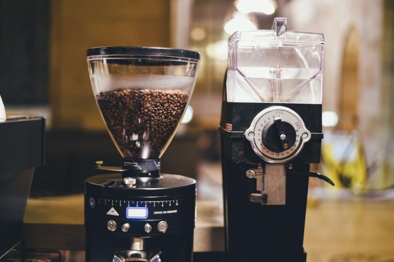 Cleaning and Maintenance of a Coffee Machine: Step-by-Step Guide